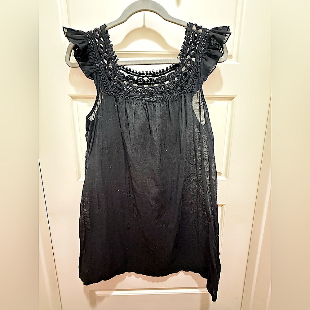 Roxy Black Tunic Top with Flutter Sleeves and Crochet Yolk. Size Large